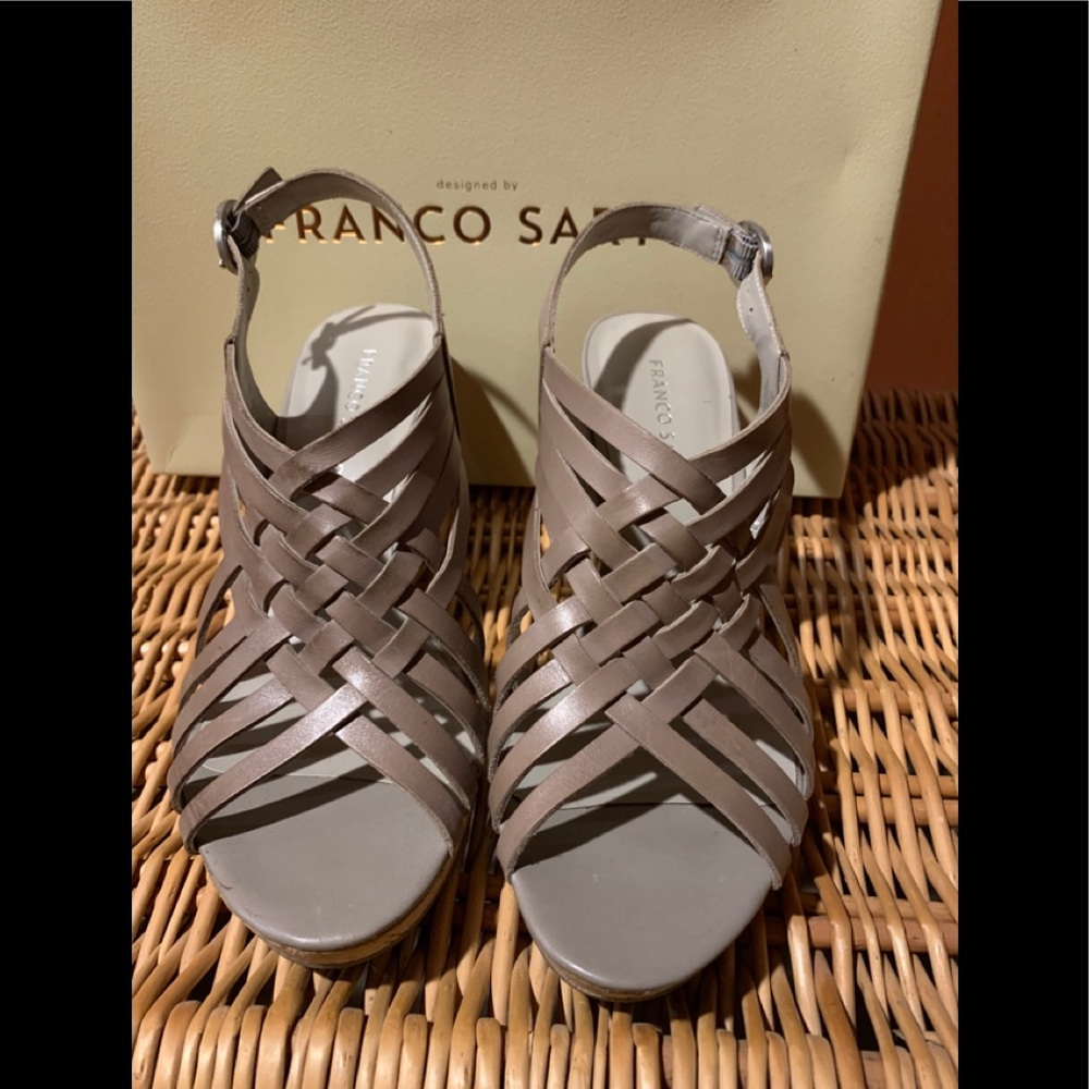 Wedge sandals